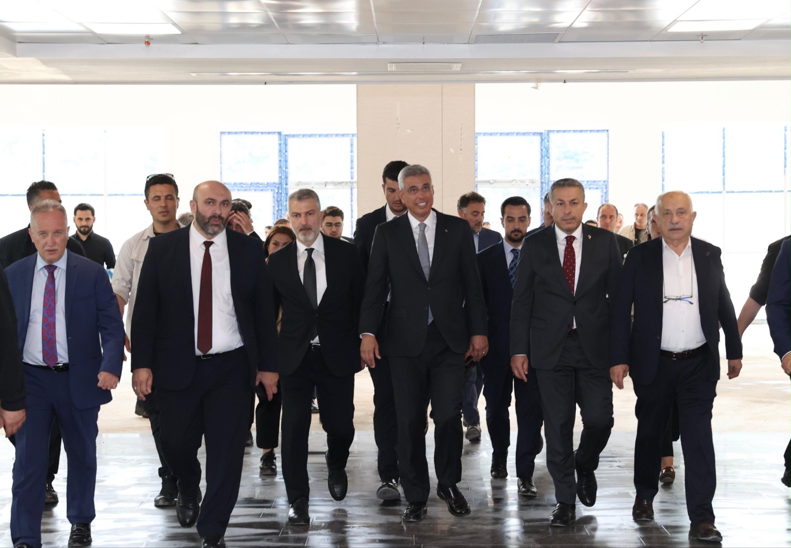 Sağlık Bakanı Memişoğlu Trabzon Şehir Hastanesi İnşaatında İncelemelerde Bulundu